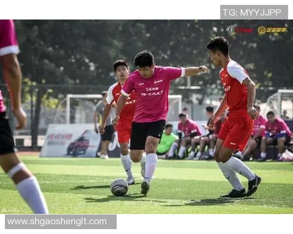 鲁能与浙江绿城激战正酣直播盛况全程回顾与精彩瞬间解析